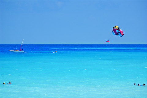 Cancún: Parasailing Adventure with Hotel Pickup and Drop-off