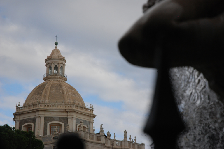 Catania: Nighttime Street Food Small Group Tour