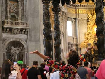 Rom: Petersdom & päpstliche Grabtour mit Kuppelaufstieg Rom: Petersdom & päpstliche Grabtour mit Kuppelaufstieg