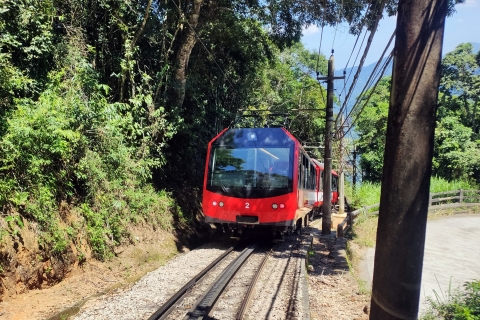 Río: Maracaná y Cristo Redentor en tren cremalleraTour privado