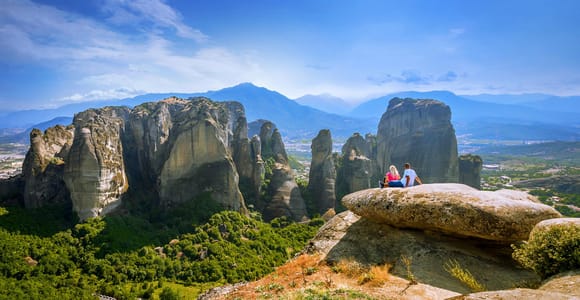 Athen: Tour zu den Meteora-Klöstern, ortskundiger Guide & griechisches Mittagessen