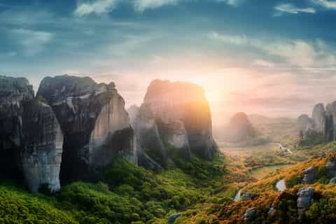 From Thessaloniki: 1-Day Rail Tour to Meteora