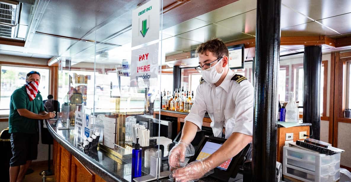 Chicago: 1.5-Hour Lake and River Architecture Cruise