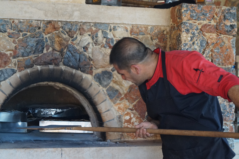 Kreta: rondleiding door de olijfoliefabriek, diner en traditionele dans