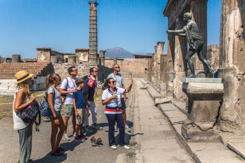 Naples or Sorrento: Full-Day Pompeii and Mount Vesuvius Tour