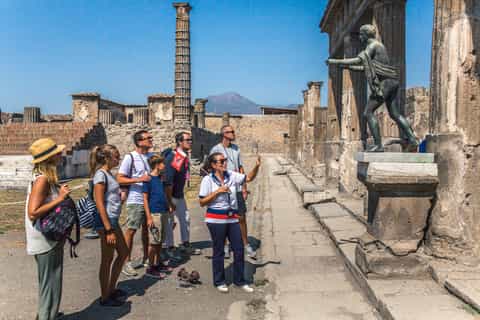 Naples or Sorrento: Full-Day Pompeii and Mount Vesuvius Tour