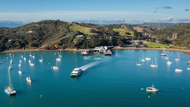 Auckland: Waiheke Island Fast Ferry Pass