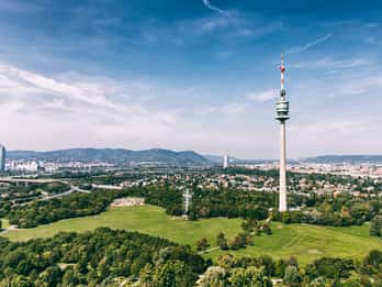 Wien: Einlass ohne Anstehen zum Donauturm Wien: Einlass ohne Anstehen zum Donauturm