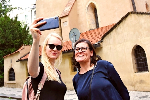 Praga: tour de la Ciudad Vieja y el barrio judíoTour compartido en ruso con entrada al museo judío