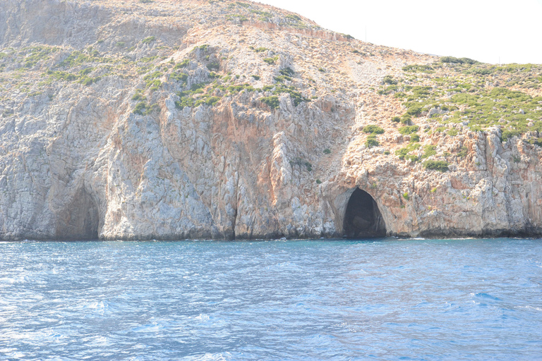 Rethymno: crucero en barco pirata con paradas para nadar