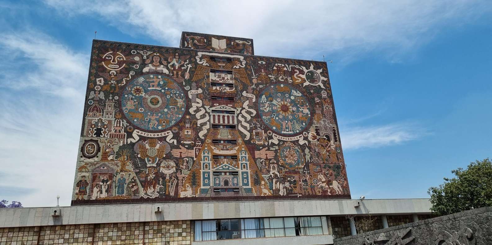 Mexico City: Private tour of Xochimilco, Coyoacán, and the Frida Museum
