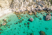 Cagliari, Zodiac Speedboat Tour avec 3 arrêts pour la plongée en apnée - Housity