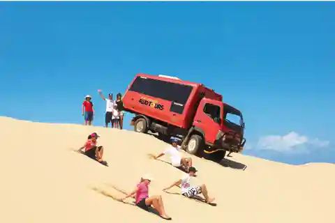 Port Stephens: Birubi Beach 4WD Tour com Sandboarding