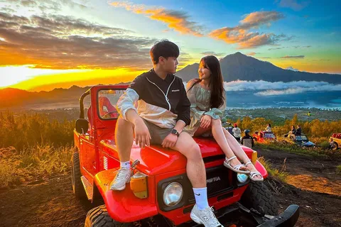 Amanecer en Jeep y Aguas Termales del Monte Batur_ Tour Todo Incluido