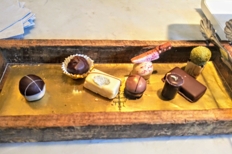 Savannah History Walking Tour + Coffee & Chocolate