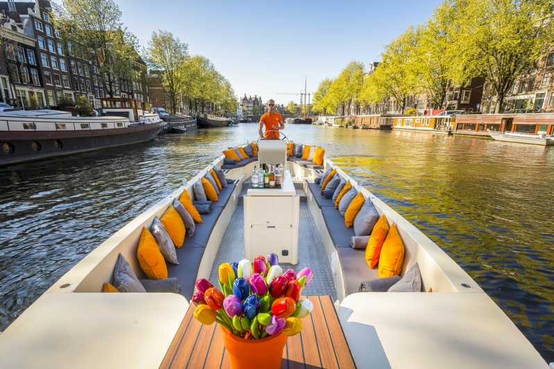 Ámsterdam crucero abierta por canales y bar a bordo GetYourGuide