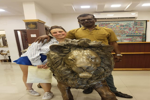 Kochi: Tuk-Tuk-Ausflug mit versteckten SchätzenKochi: Ausflug mit dem Tuk-Tuk zu versteckten Schätzen