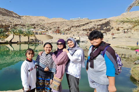 Muscat: Sharing Desert, Wadi Bani Khalid, & Bedouin Tour