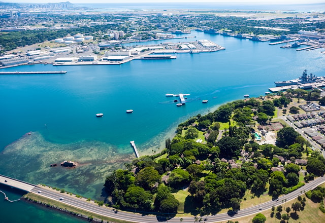 Oahu: USS Arizona Memorial and City Highlights Tour