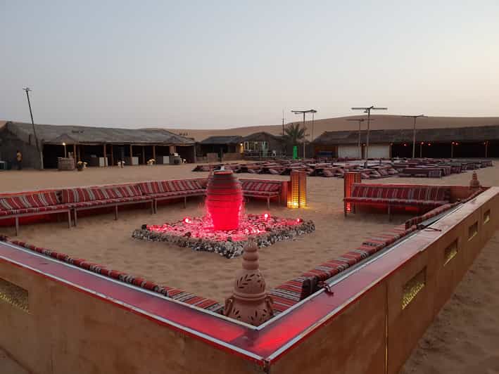 Ab Dubai Abendliches QuadAbenteuer in der Wüste mit BBQ GetYourGuide