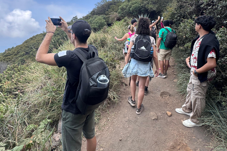 From Santa Ana City: Santa Ana Volcano HikeDa Santa Ana City: Escursione al vulcano Santa Ana