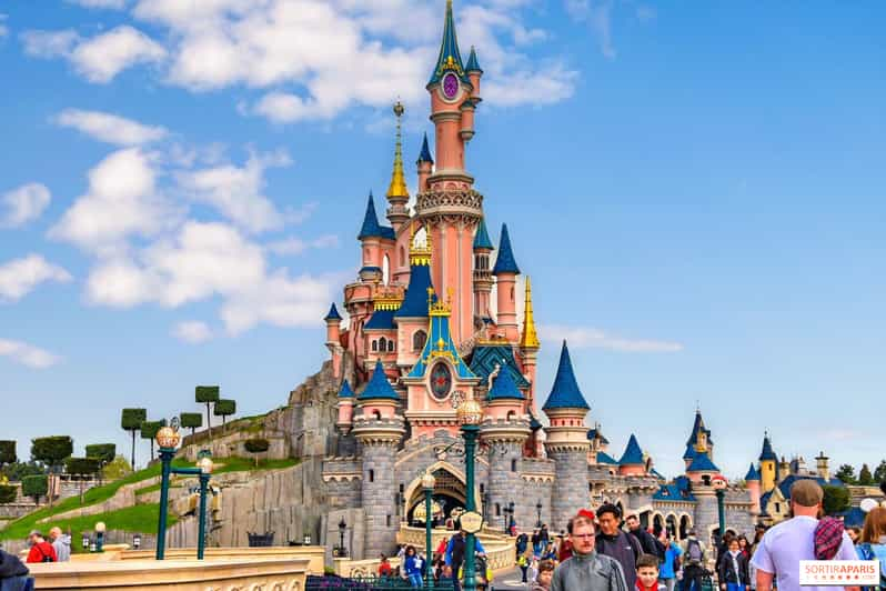 Disneyland Paris Tagesticket mit Transport GetYourGuide