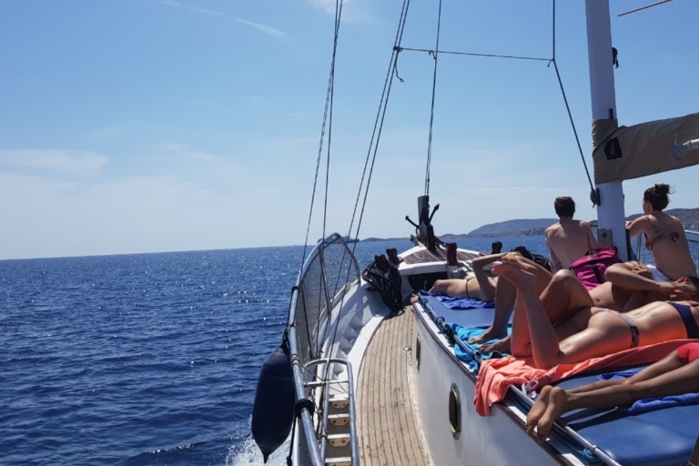 Vanuit Mykonos: cruise van een hele dag naar het oude Delos en het eiland Rhenia