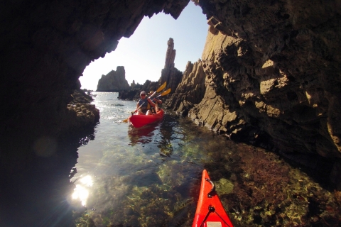 Cabo de Gata: kajak- en zwemexcursie