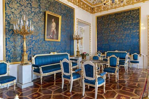 St. Petersburg: Yusupov Palace In-App Audio Tour with Ticket