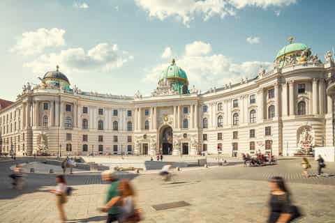 Cesarzowa Sisi Day Trip: Hofburg, Niederweiden i Hof Pałace
