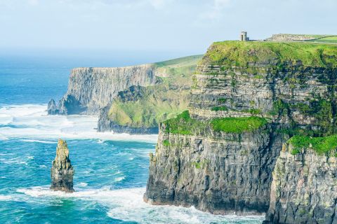 Från Dublin: Cliffs of Moher och Galway heldagstur med Visitor Center-inträde