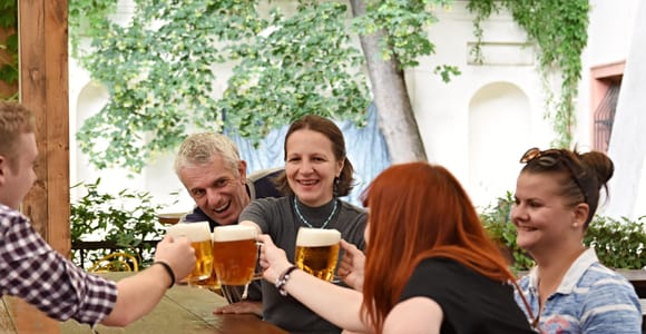 Prag: 3-stündige Bier Tour und traditionelles tschechisches Abendessen