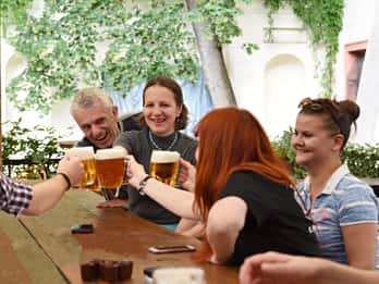 Prag: 3-stündige Biertour und tschechisches Abendessen Prag: 3-stündige Biertour und tschechisches Abendessen