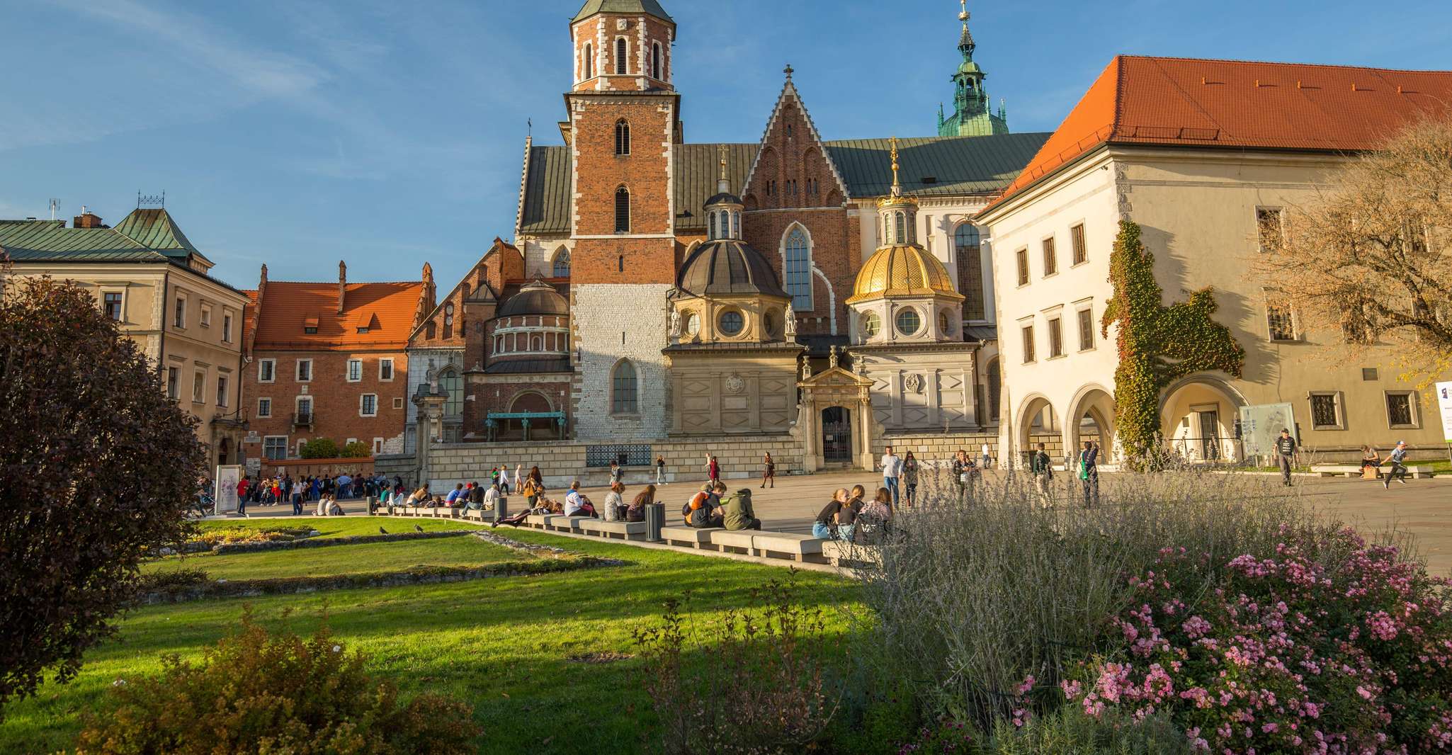 Krakow, Wawel Castle and Cathedral Guided Tour - Housity