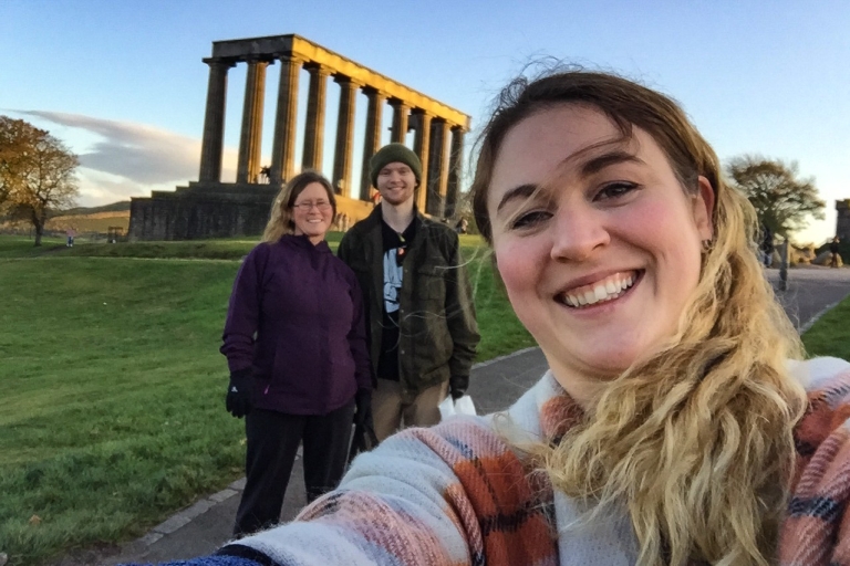 Edinburgh: Child-Friendly Tour with a Local Friend Child-Friendly Edinburgh: Book a Local Friend