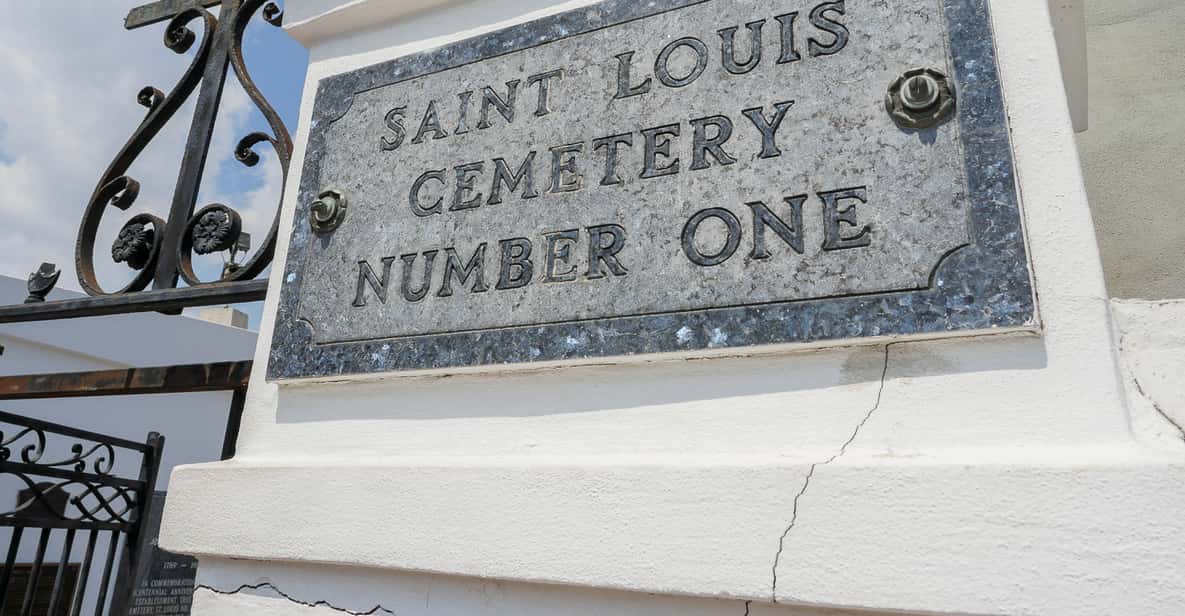 New Orleans Garden District: Walking Tour