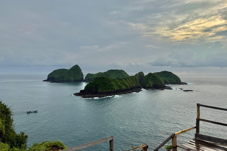 Banyuwangi: Jawatan Forest, Island Hopping, & Sunset Tour Jawatan Forest, Island Hopping, & Sunset Tour (Private)