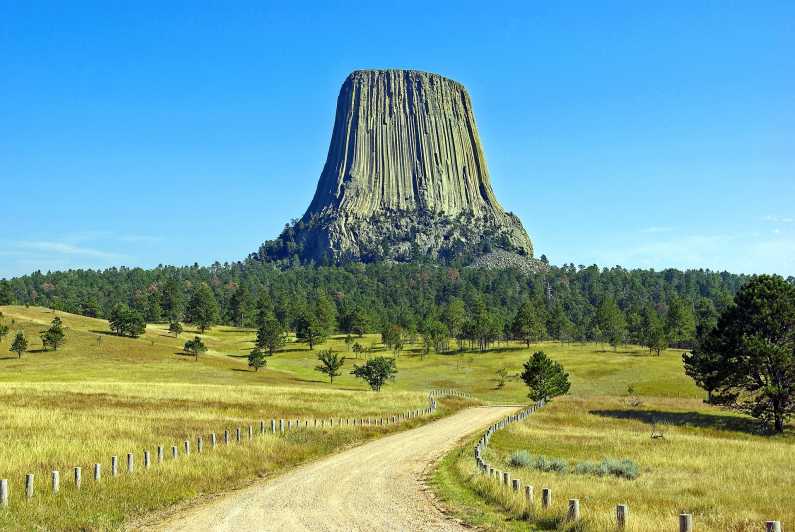 From Rapid City: Private Devils Tower Tour and Hike