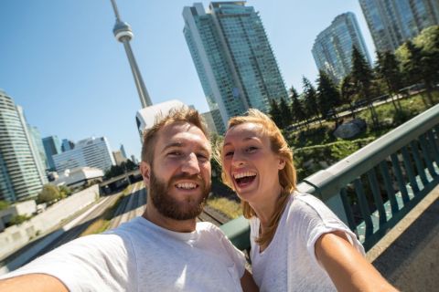 Toronto: Highlights & Hidden Gems Private Tour With a Local