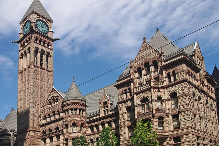 Toronto: Tour Privado Destaques e Joias Escondidas com um Local