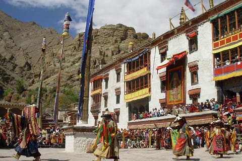9 Days Journey to the Roof of the World: Ladakh’s Mystica
