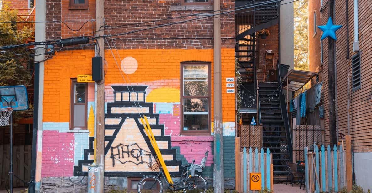 Montreal: Private Highlights & Hidden Gems Tour with a Local