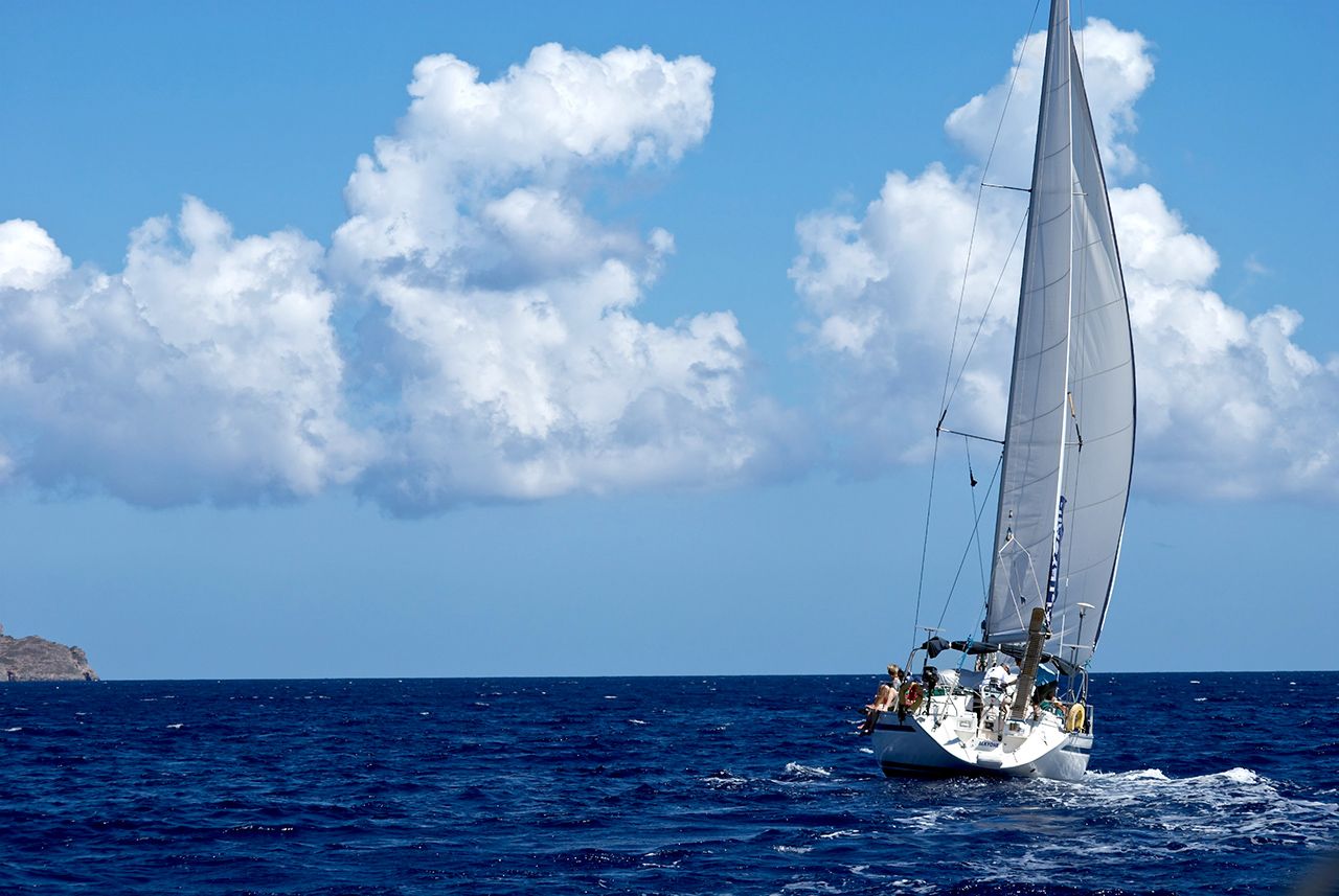 Agia Galini: Segeltörn im Süden Kretas mit optionalem Mittagessen