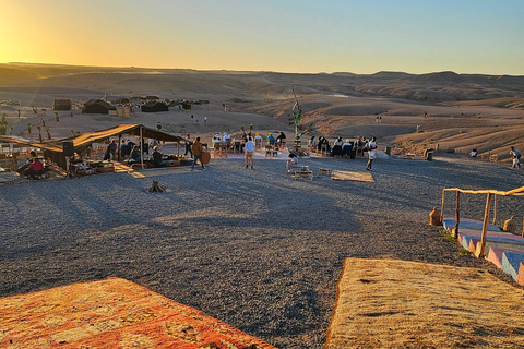 Marrakech: Abendessen und Quadbike Wüste Agafay Stars &amp; Showalles inklusive