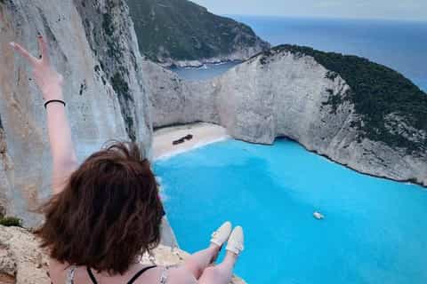 Zakynthos: 6-Hour Shipwreck and Blue Caves Bus Tour