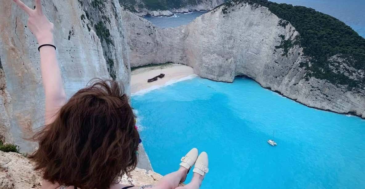 Zakynthos: 6-Hour Shipwreck and Blue Caves Bus Tour