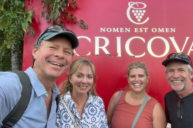 Mołdawia: winnica Cricova, Stary Orhei i klasztor CurchiMołdawia: klasztor Curchi, Orheiul Vechi i winiarnia