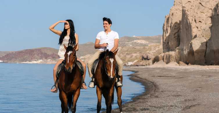 Santorini: esperienza di equitazione nel paesaggio vulcanico