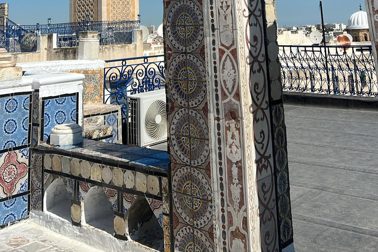 Private VIP Tour: Carthage & Medina & Sidi Bou Said PickUp From : Monastir ( Any Hotel & Airbnb )
