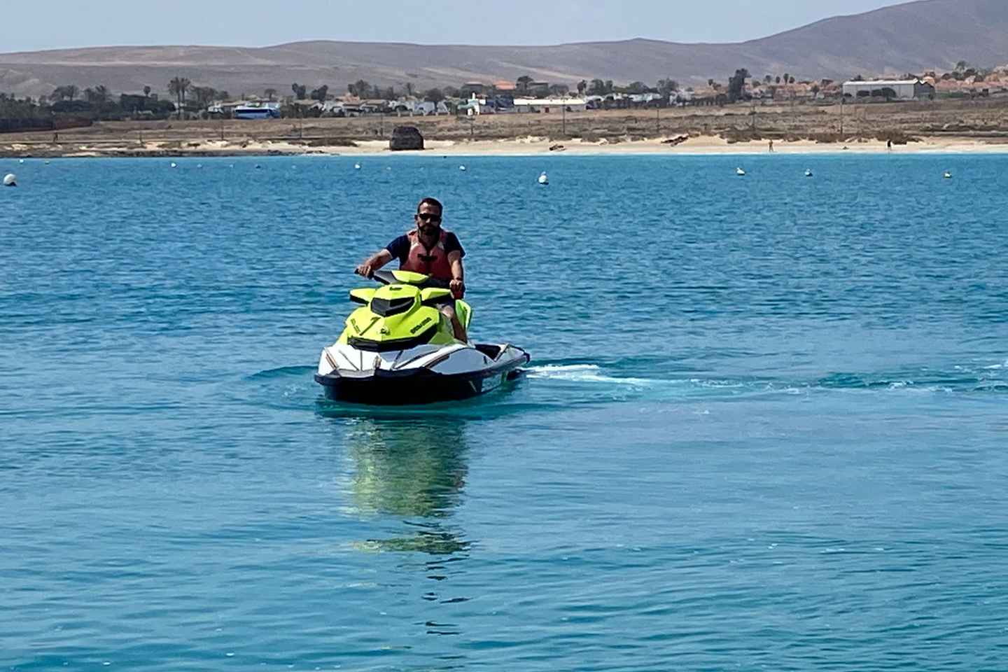 卡莱塔德富斯特：畅享刺激水上摩托体验